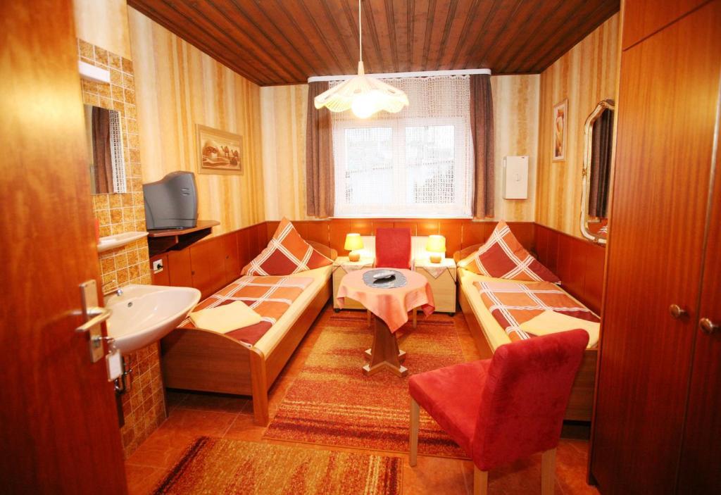 Hotel-Pension Klaer Speyer Room photo